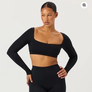 Black Long Sleeve Crop Top